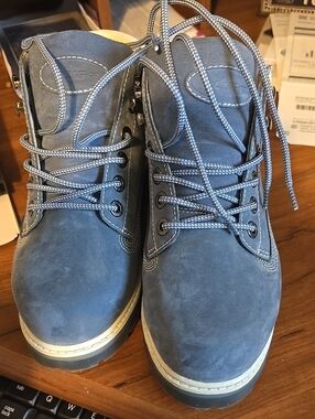 Lugz Women's Blue Suede Lace-Up Work Boots Size 7